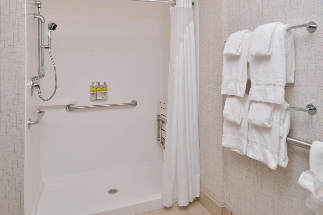 Holiday Inn Express Melbourne West By Ihg West Melbourne Εξωτερικό φωτογραφία
